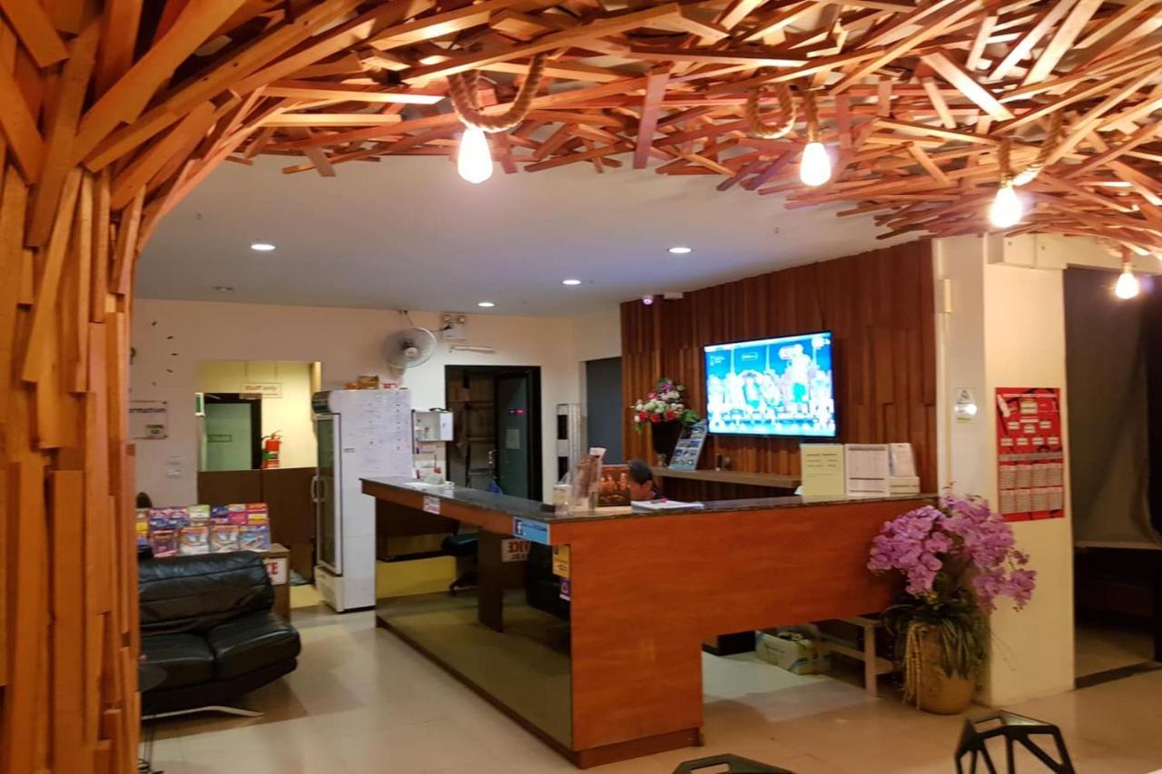 巴东波浪酒店 布吉 外观 照片